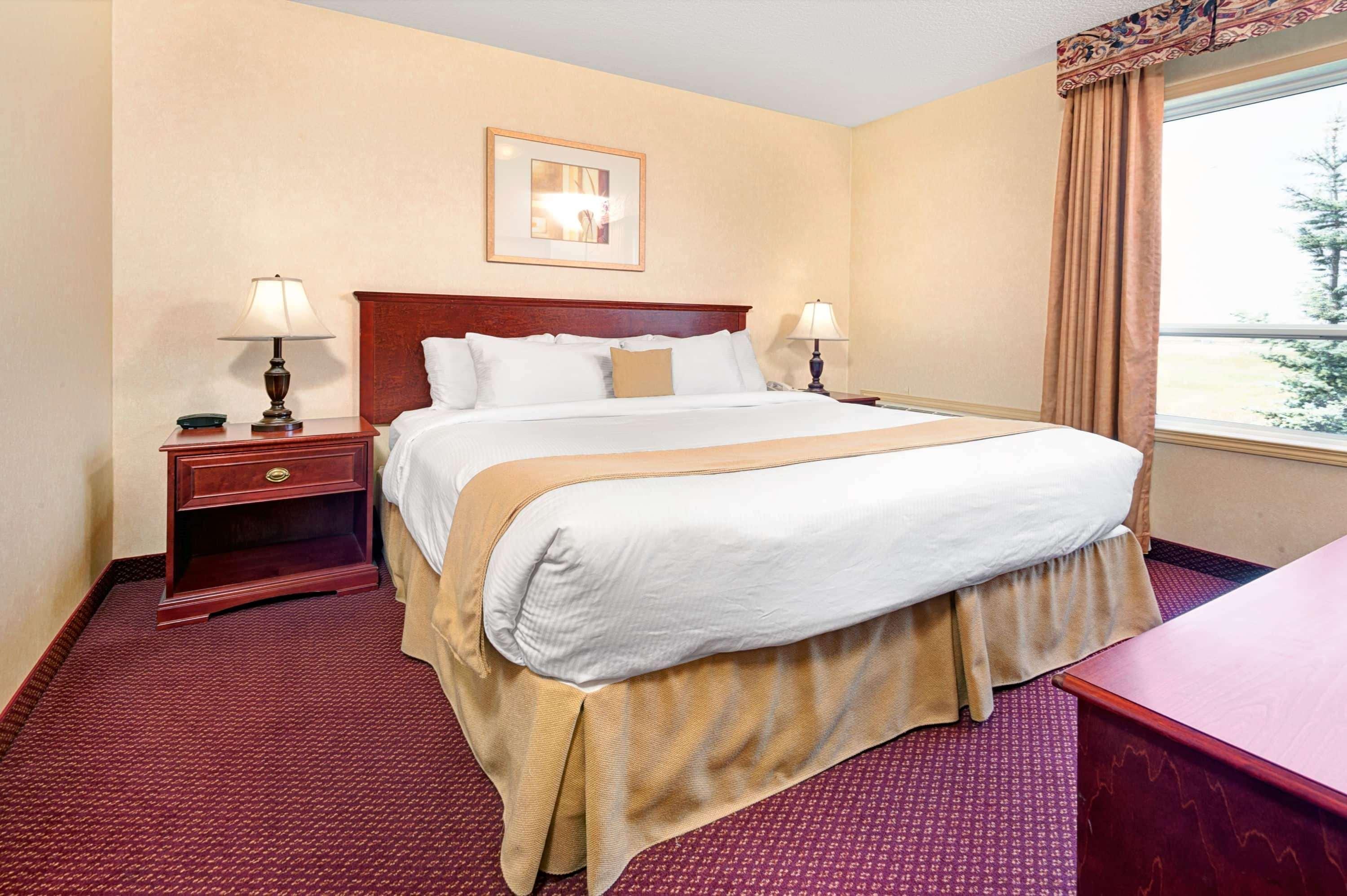 Quality Inn & Suites Edmonton International Airport Leduc Zewnętrze zdjęcie