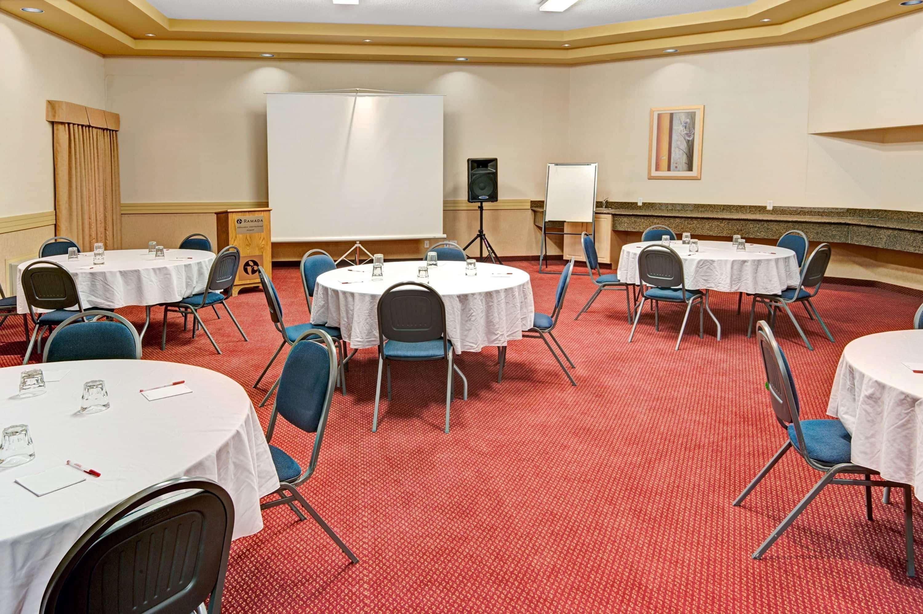 Quality Inn & Suites Edmonton International Airport Leduc Zewnętrze zdjęcie