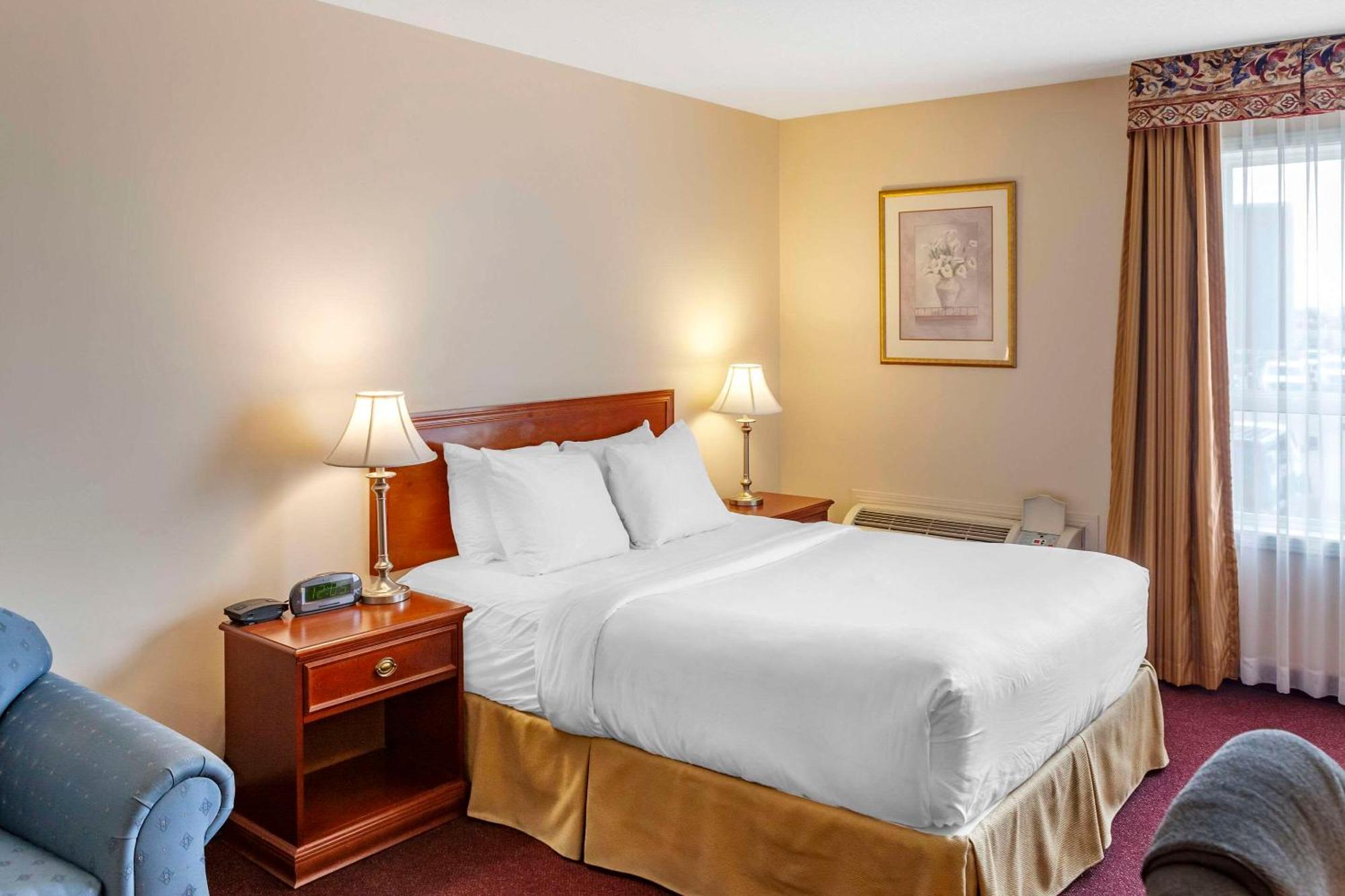 Quality Inn & Suites Edmonton International Airport Leduc Zewnętrze zdjęcie